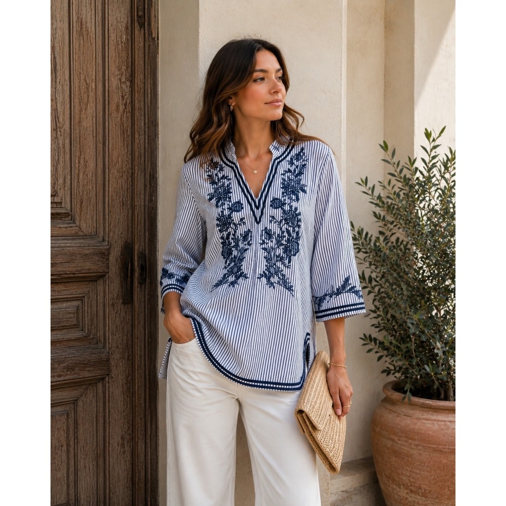 Chicos Striped Embroidered Top Women Size 0.5/ S V Neck Boho coastal grandmother